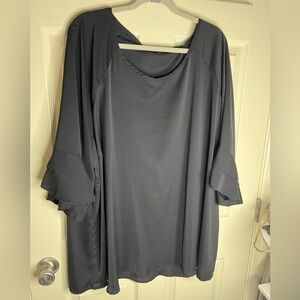 NWOT BloomChic Black Top size 26